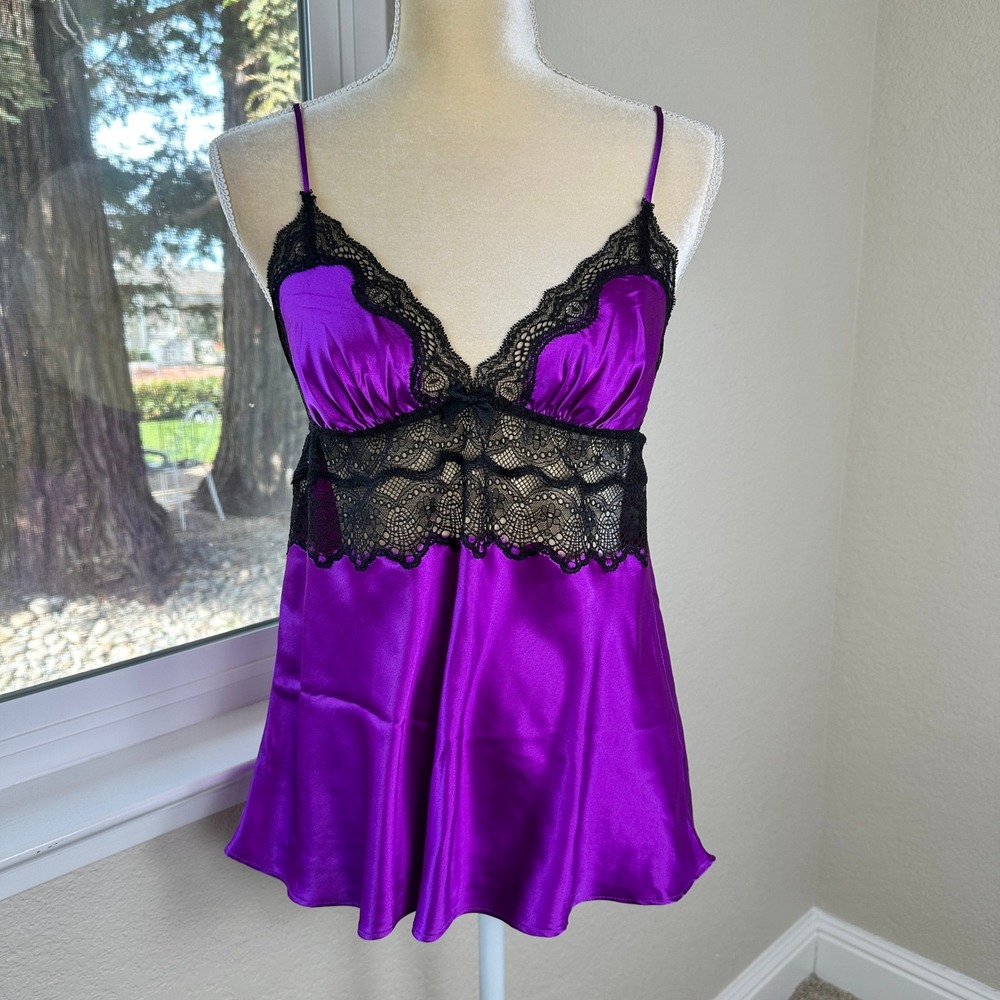 Victorias Secret Purple Satin Lace Trim Cami Top Womens L Whimsigoth Silky‎ Soft